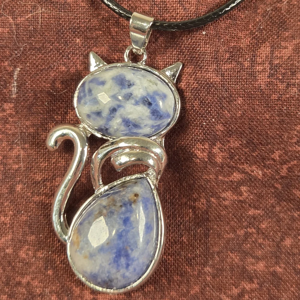 Elegant Silver and Blue Cat Pendant